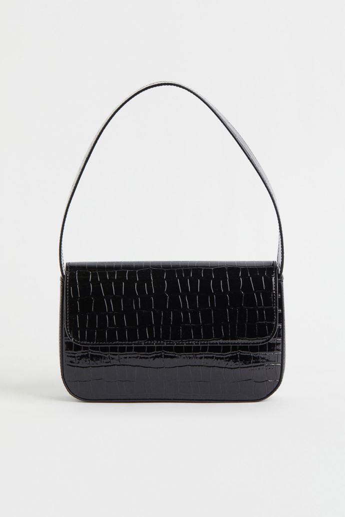 Malá černá kabelka přes rameno ze zrnité koženky. H&M, 399 Kč