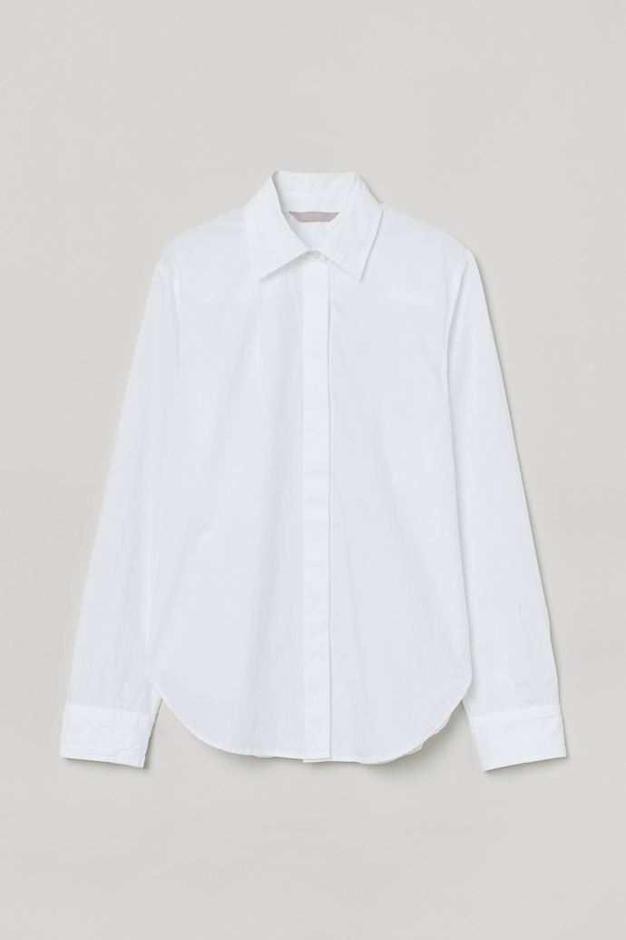 Basic bavlněná dámská bílá košile pro všechny příležitosti. H&M, 599 Kč