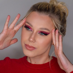 Extravagantní líčení očí a rtů podle Diany Vitikačové využijete při každé výjimečné příležitosti. Poradíme vám, jak ho dosáhnout doma.