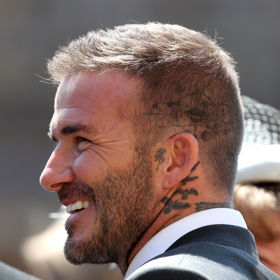 Fotbalista David Beckham přiznal, že má obsedantně-kompulzivní poruchu, kvůli které musí neustále řadit plechovky v lednici. Přirovnává to k závislosti na bolesti při tetování.