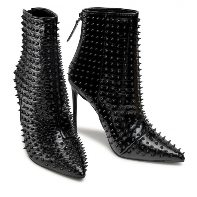 Černé extravagantní polokozačky s vysokým podpatkem. Steve Madden, 5067 Kč