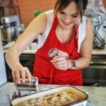 Podle Kamily je možné během pečení šetřit na surovinách, aniž by si toho sváteční návštěva všimla.