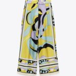 Široké kalhoty s potiskem, vysokým pasem a postranními kapsami. ZARA, 1199 Kč