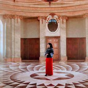 Mramorový sál se pro potřeby videoklipu předvedl v celé své působivé kráse.