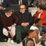 Hudební producent Lou Adler a Jack Nicholson navštívili v roce 2018 All-Star Game basketbalové NBA v Los Angeles.