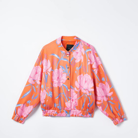 Růžovo-oranžová květovaná bunda. Mohito, 999 Kč