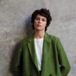 Krátké vlasy jsou hitem roku 2022.