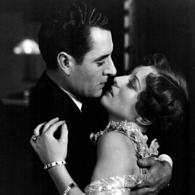 "Sex potřebuji hlavně kvůli udržení zdravé pleti, nejraději bych se mu ale oddávala z lásky."