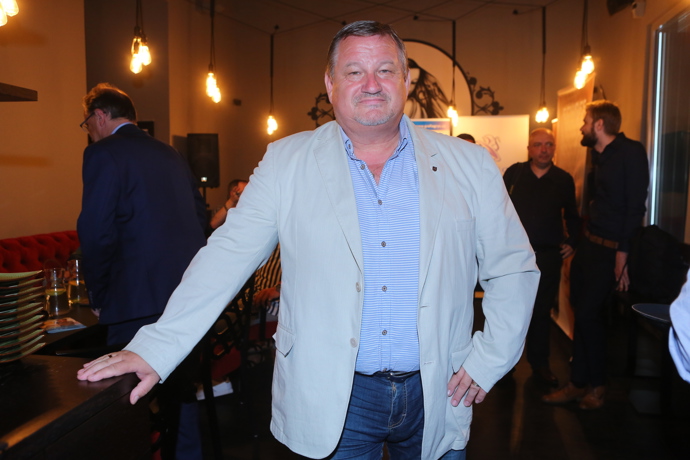 V rozhovoru pro Lifee.cz Jiří Werich Petrášek říká, že je otci ve většině věcí podobný.