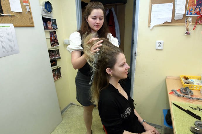 Čekala ji zde proměna v postavu vlčice Rákšasí, která se ujme Mauglího, odloženého v džungli jako malé miminko.