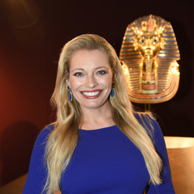 O kvalitu vlasů pečuje hned několika produkty a také pravidelně navštěvuje svého kadeřníka. 