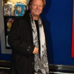 Ve společnosti se Maroš Kramár příliš často neobjevuje. Stojí za tím jeho časové vytížení a přejíždění mezi Prahou a Bratislavou.