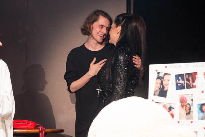 Na premiéře nechyběl syn Lucie Bílé Filip.