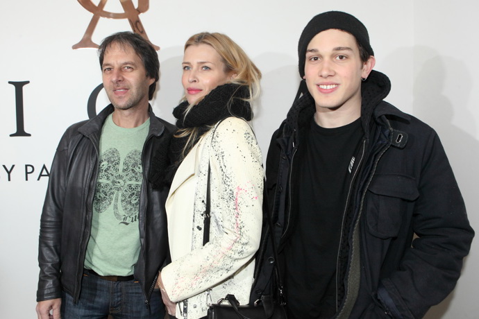 Kromě dvou společných dětí Elly a Paula Henryho vychovával Pavol Habera také syna partnerky Daniely Peštové Yannicka (vpravo).