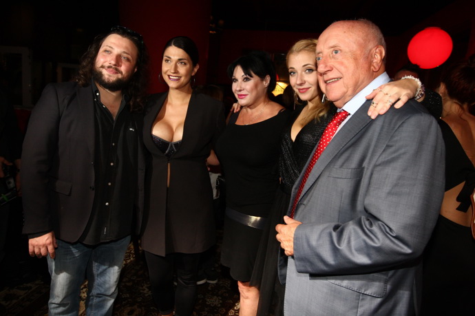 Michaela Zemánková tvořila pár s Felixem Slováčkem juniorem, se kterým má syna Rafaela. Babička Dáda Patrasové vnoučka miluje. 