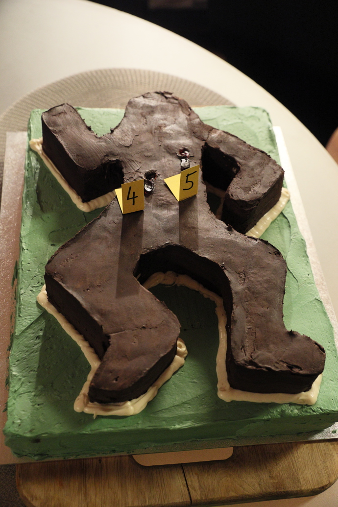 ...v podobě doslova policejního dortu.