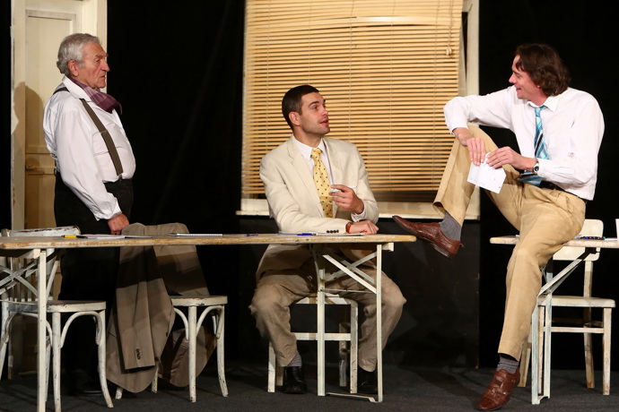 Přítelem Michaely Zemánkové je herec a zpěvák Petr Semerád (uprostřed), který ji nedávno poprvé doprovodil do společnosti. Médiím se jinak vyhýbá. 