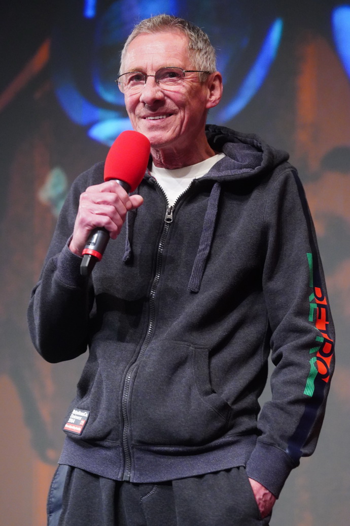 Herec János Bán byl při návštěvě Prahy ve skvělé náladě, i když přiznává, že je mu velká pozornost fanoušků občas nepříjemná.