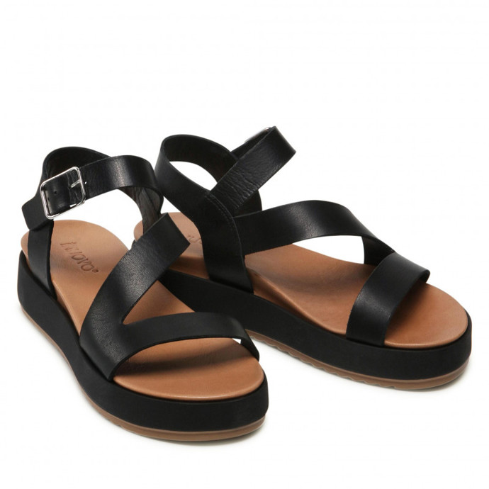 Černé gladiátorky na platformě. INUOVO, 1802 Kč