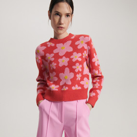 Růžové bermudy s nažehlenými puky. Reserved, 499 Kč
