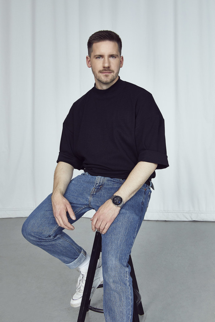 Módní návrhář Zoltán Tóth webu Lifee.cz prozradil, co si myslí o fenoménu body positive a proč se s ním on sám ztotožňuje.