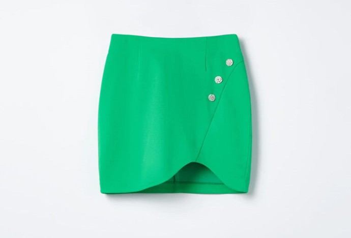 Zelená minisukně s ozdobnými knoflíky. Mohito, 599 Kč