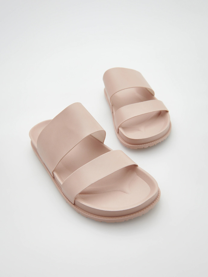 Pantofle z imitace kůže. Reserved, 359 Kč