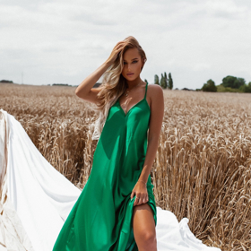 Zelené dlouhé lesklé šaty. Erika FASHION, 730 Kč