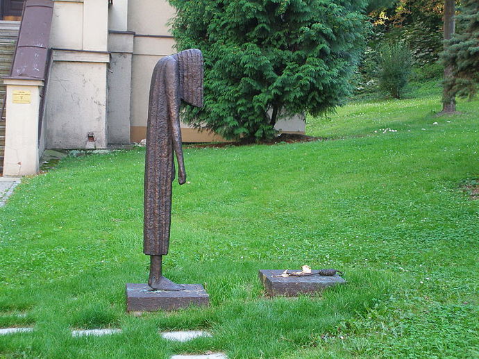 "Choď světem s očima otevřenýma a poslouchej nejen své bolesti a zájmy, ale i bolesti, zájmy a tužby těch ostatních," napsala Milada Horáková v dopise na rozloučenou.