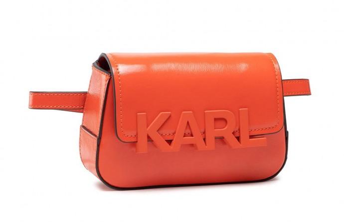 Stylová oranžová dámská ledvinka. KARL LAGERFELD, 5022 Kč