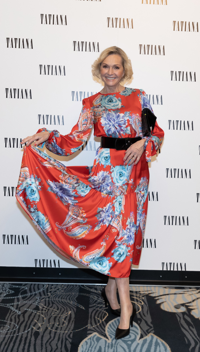 Helena Vondráčková si udržuje mladistvou postavu i životní energii.