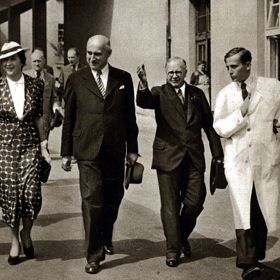 "Jdu s hlavou vztyčenou. Musí se umět i prohrát. To není hanba. V boji se padá, a co je jiného život než boj," napsala Milada Horáková v dopise na rozloučenou.