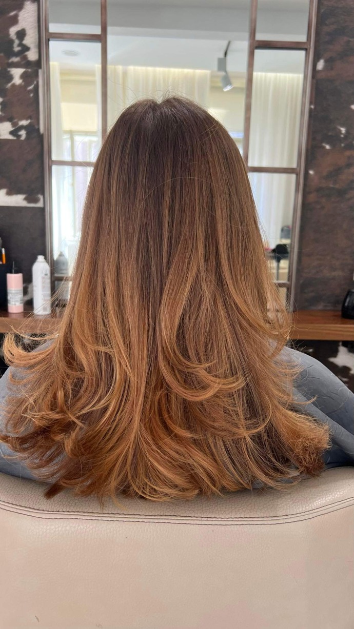 Jemné motýlí vlny vytvořili v Libor Šula The Salon.