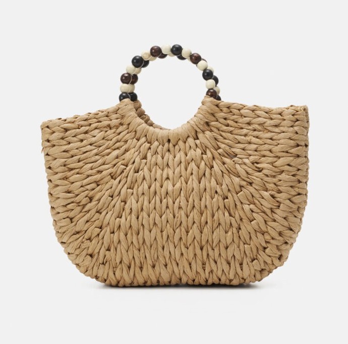 Letní košík s originální rukojetí. Pieces, 840 Kč