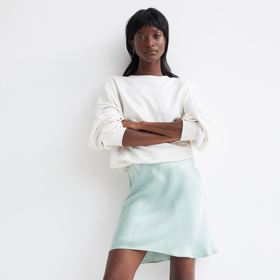 Krátká peprmintová saténová sukně. H&M, 399 Kč