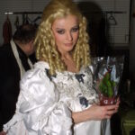 Obsadil ji také do svého ikonického muzikálu Drákula.