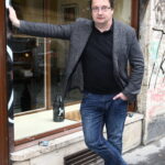 Michal Viewegh říká, že pražské divadlo už navštívil, ale vinou své vleklé choroby si nedokáže vybavit, jaké to bylo představení.