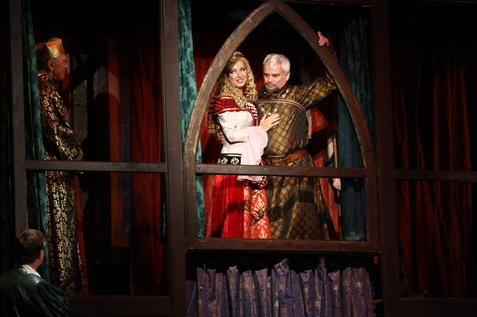 V Hudebním divadle Karlín se muzikál uváděl v letech 2004 - 2018 a zájem diváků byl obrovský.