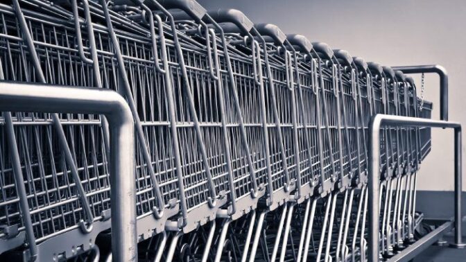 Nízké ceny zaručeny. Tesco hlídá stovky cen, aby zákazníci vždy ušetřili