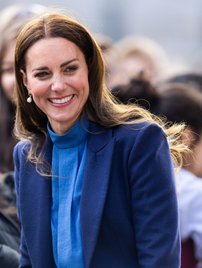 Kate Middleton a její okouzlující barokní perlové náušnice, které má velmi ráda.