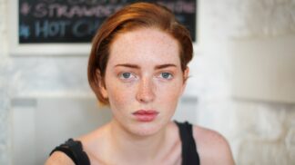 Petra (26): Z dědovy smrti jsem se nemohla vzpamatovat. Můj pes však vysílá signály, že mi je pořád nablízku