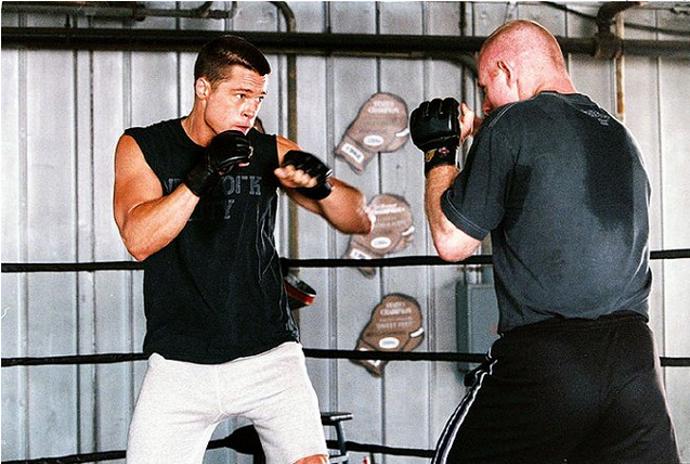 Původně si měla po boku Brada Pitta zahrát Nicole Kidman, když z toho sešlo, chtěl skončit i on. Po příchodu Angeliny Jolie si to ale rozmyslel.