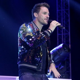 Leoše Mareše doprovází na koncerty vždy celá rodina, včetně jeho synů.