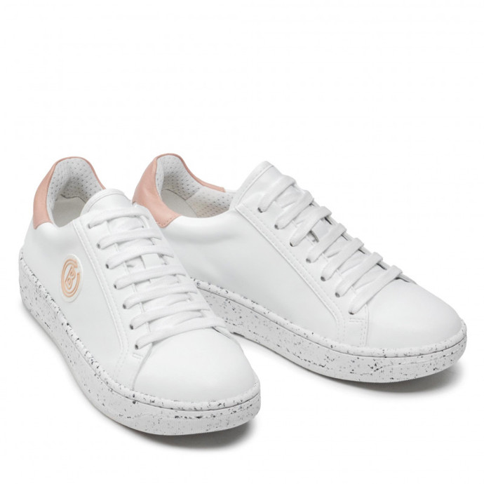 Bílé sneakersy s rovnou podrážkou. BOGNER, 5238 Kč