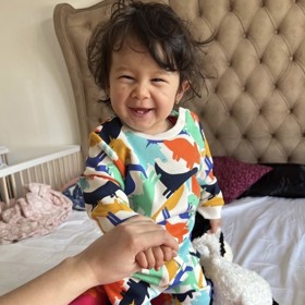 Obličej své roční dcerky zatím Drahomíra na sociálních sítích zveřejňuje, jméno ale sdělit odmítá.