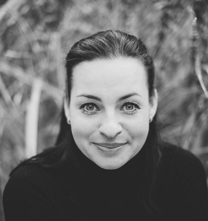 Umělkyně Radka Coufalová říká v rozhovoru pro Lifee.cz, že díky sochám nemusí být závislá na divadelním životě.