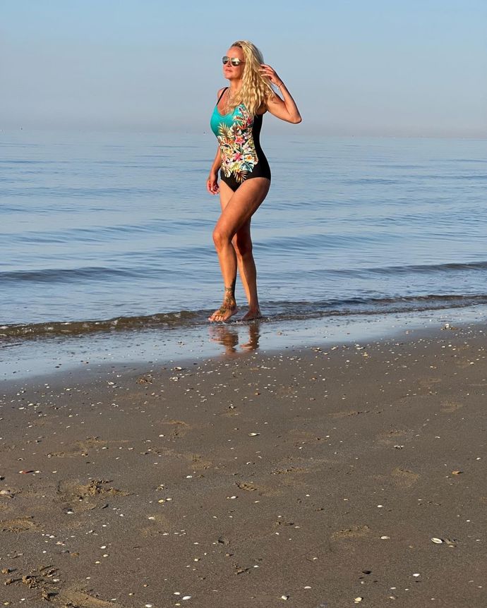 Vždycky jsem preferovala černou barvu plavek, ale s věkem se to mění. 