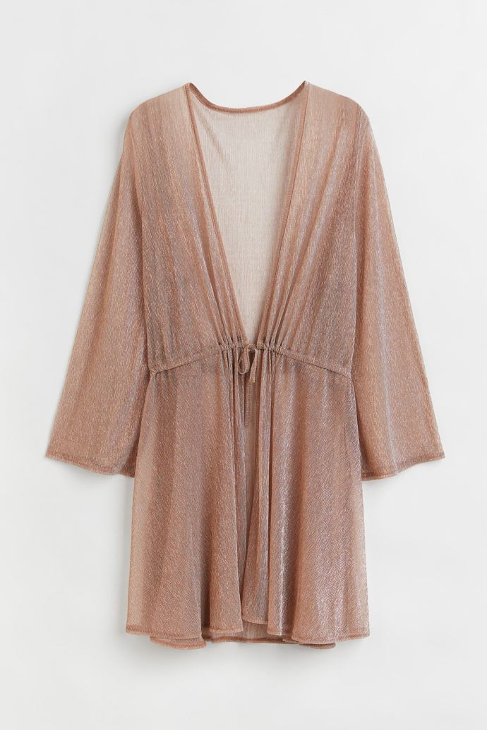Třpytivý krátký plážový kaftan. H&M, 899 Kč