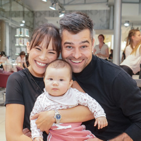 Nechuť k milování u ní umocňoval vedle bolesti a únavy i pocit, že prsa jsou vyhrazená pro kojení miminka. Zapojit je do intimních hrátek s manželem Martinem Košínem (viz foto) jí proto přišlo nepatřičné.