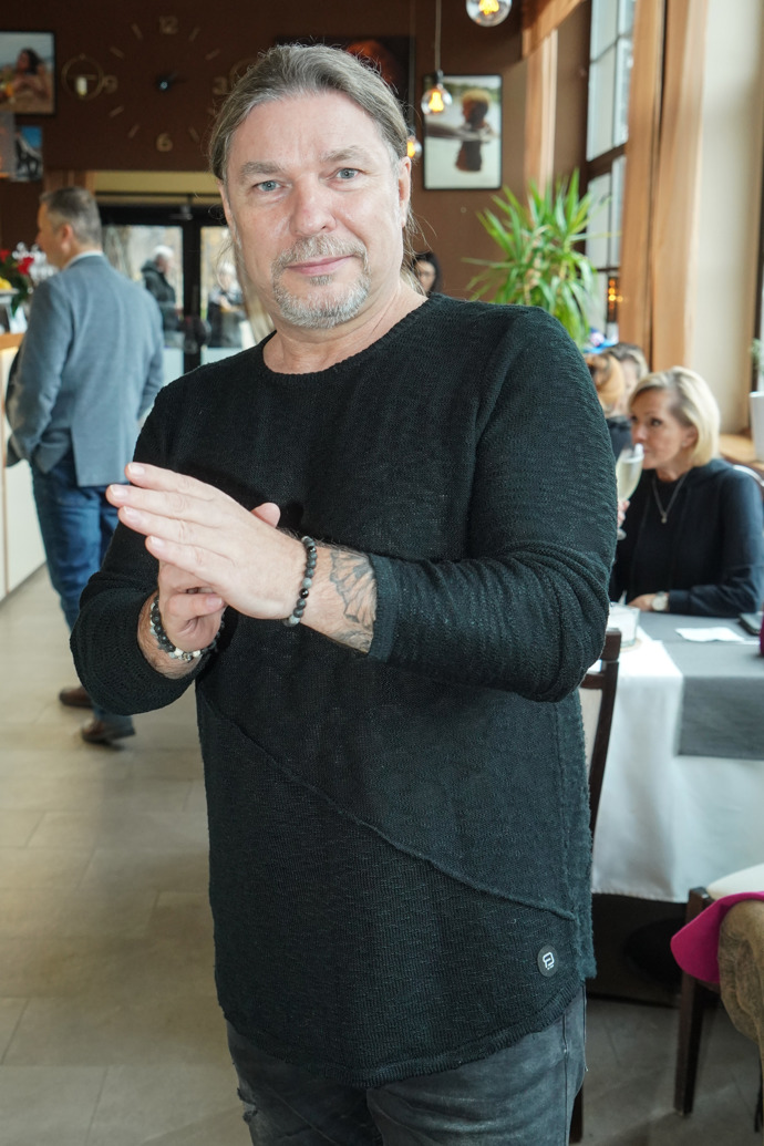 Zpěvák Petr Kolář bude slavit 20. června. Bude mu 55 let. 